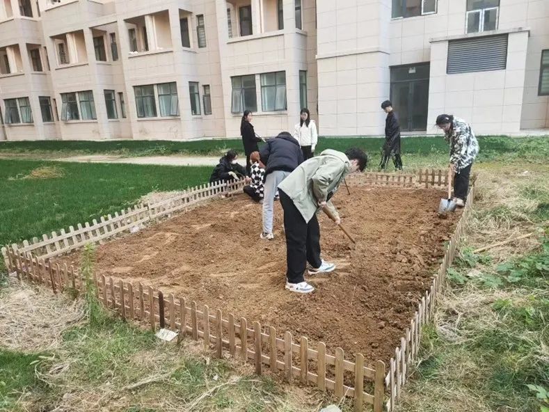 启贤住宿书院分团委学生会