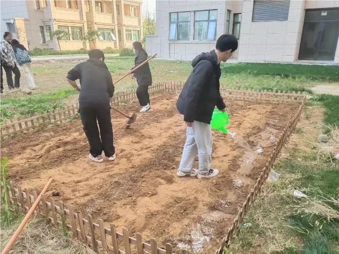 启贤住宿书院分团委学生会